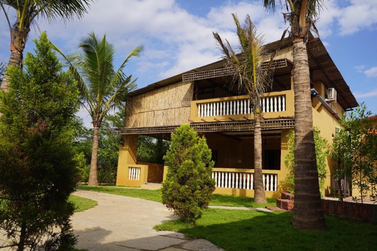 Vita Farms Titwala Exterior foto