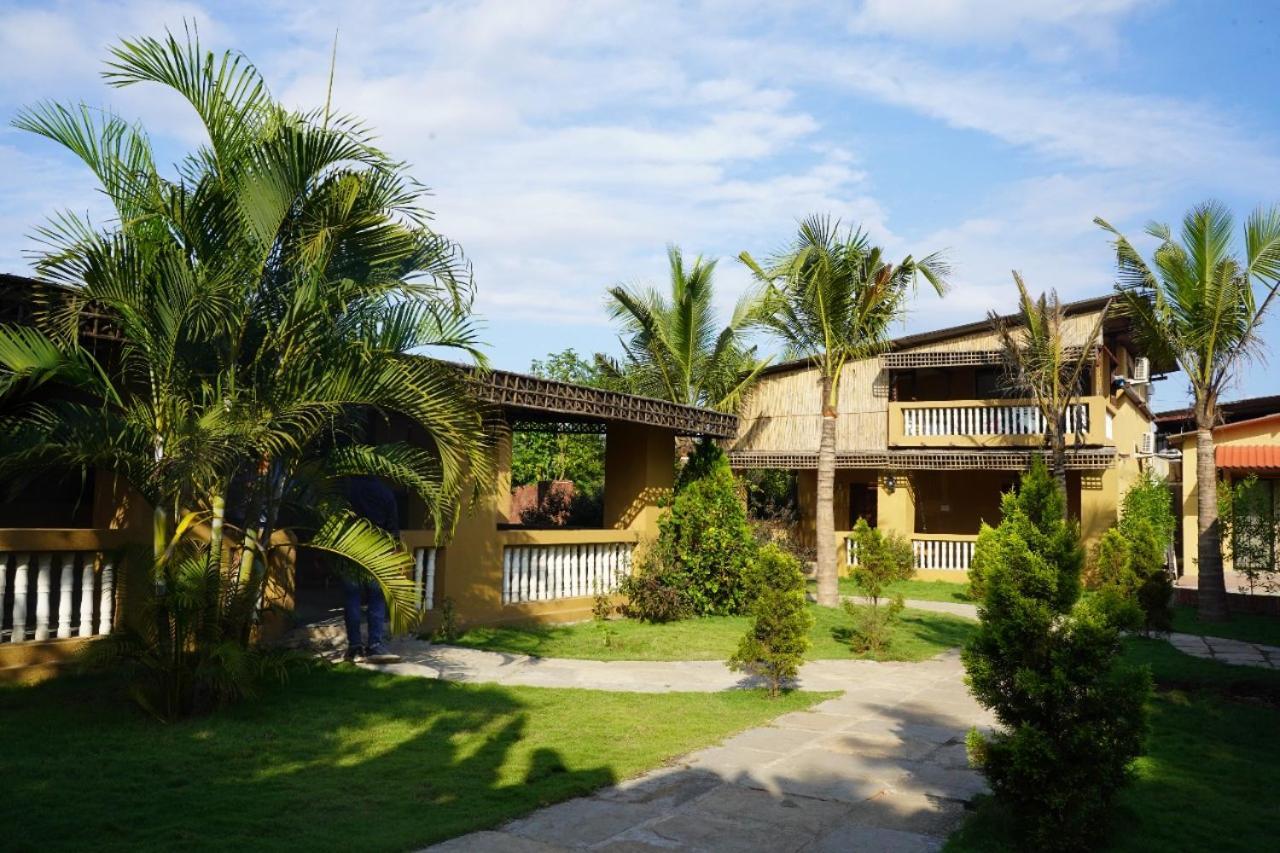 Vita Farms Titwala Exterior foto
